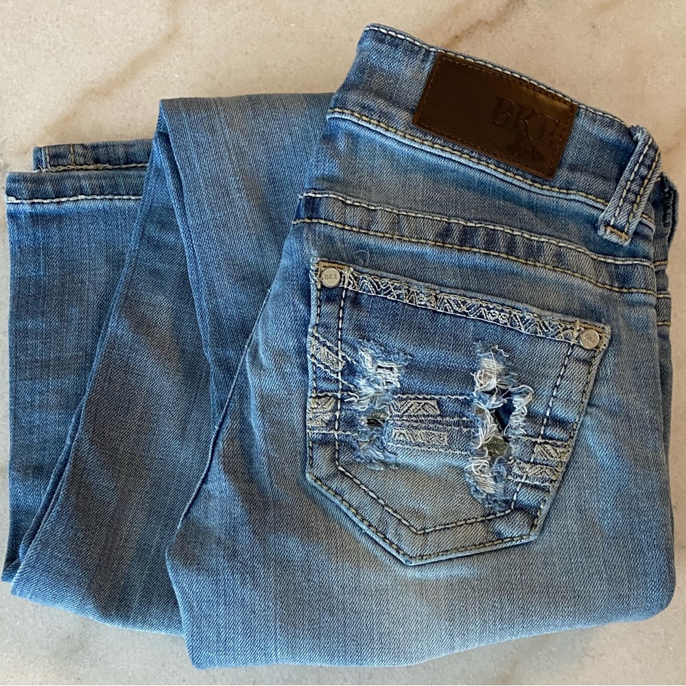 BKE Stella Size 24 Long Light Wash Slightly Distressed